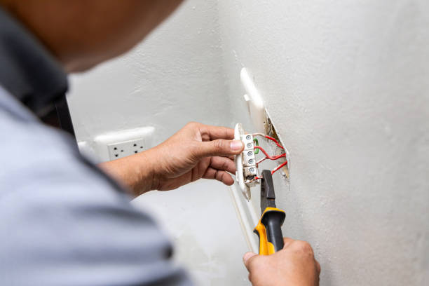 Best Electrical Outlet Repair  in La Puente, CA